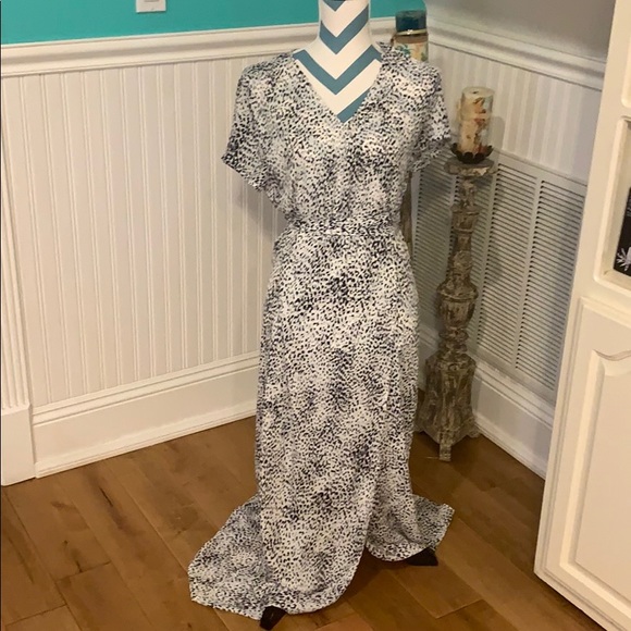 Olivaceous Sweaters - NWOT Rare Olivaceous Wrap Dress OSFM